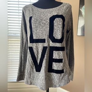 American Eagle Favorite T “LOVE” in Grey Heather